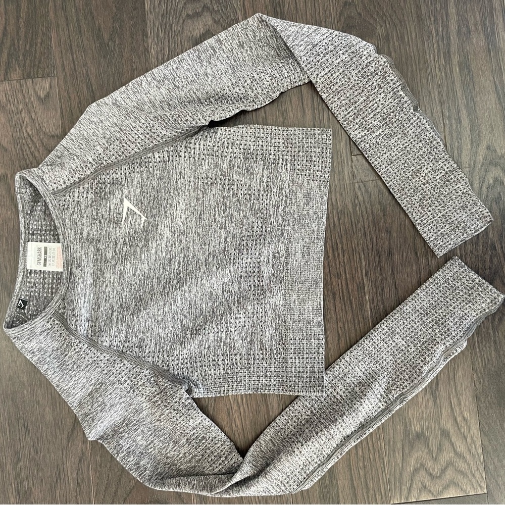 Gymshark Women's Grey Long Sleeve Crop Top